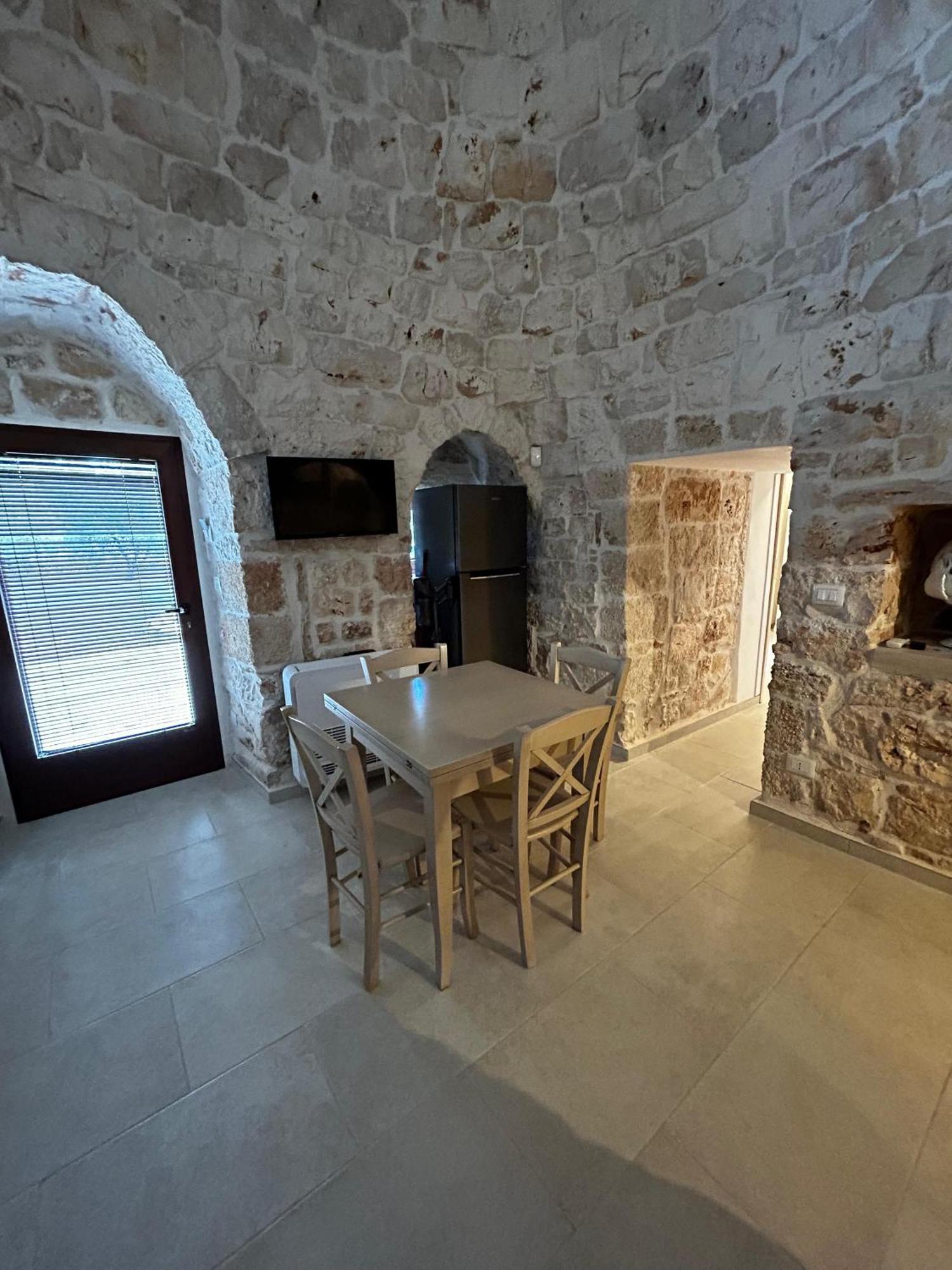 Bed and Breakfast Il Trullo Di Bina Pezze Di Greco Exterior foto