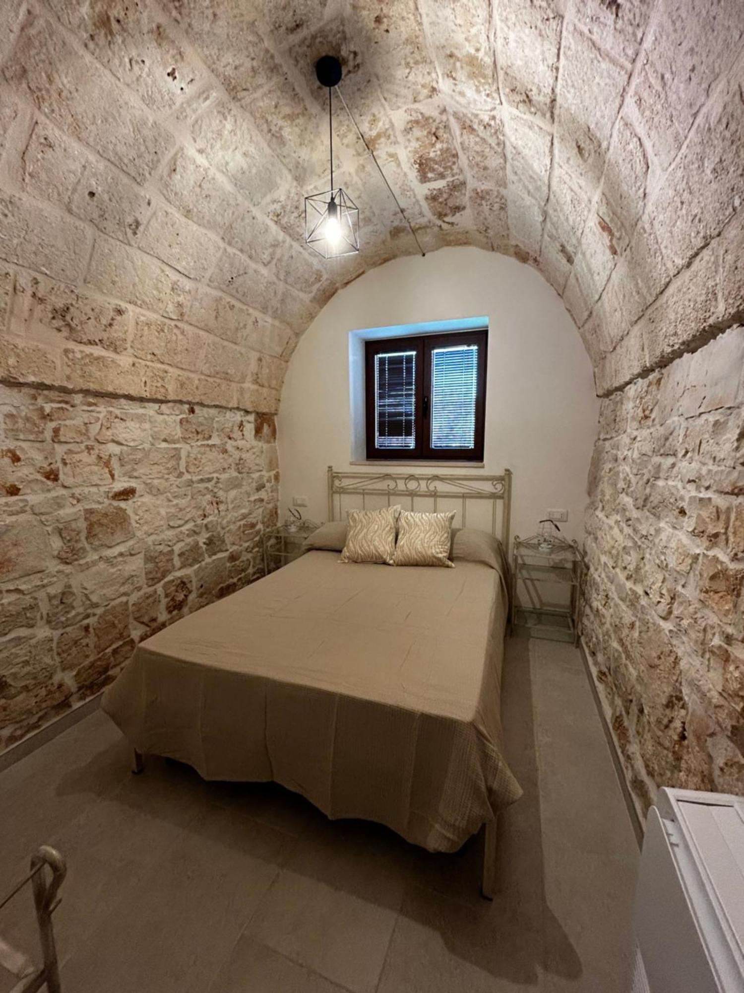 Bed and Breakfast Il Trullo Di Bina Pezze Di Greco Exterior foto