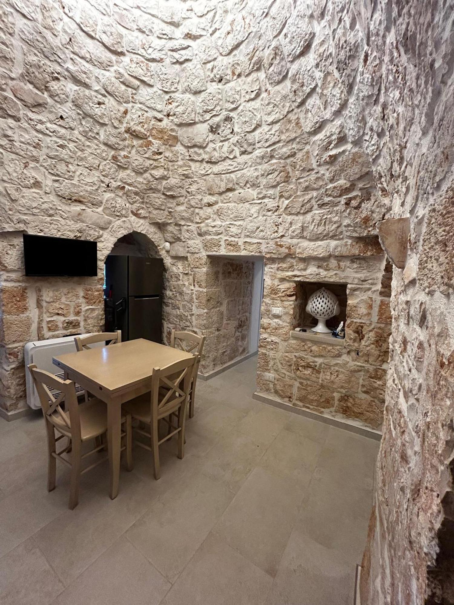 Bed and Breakfast Il Trullo Di Bina Pezze Di Greco Exterior foto